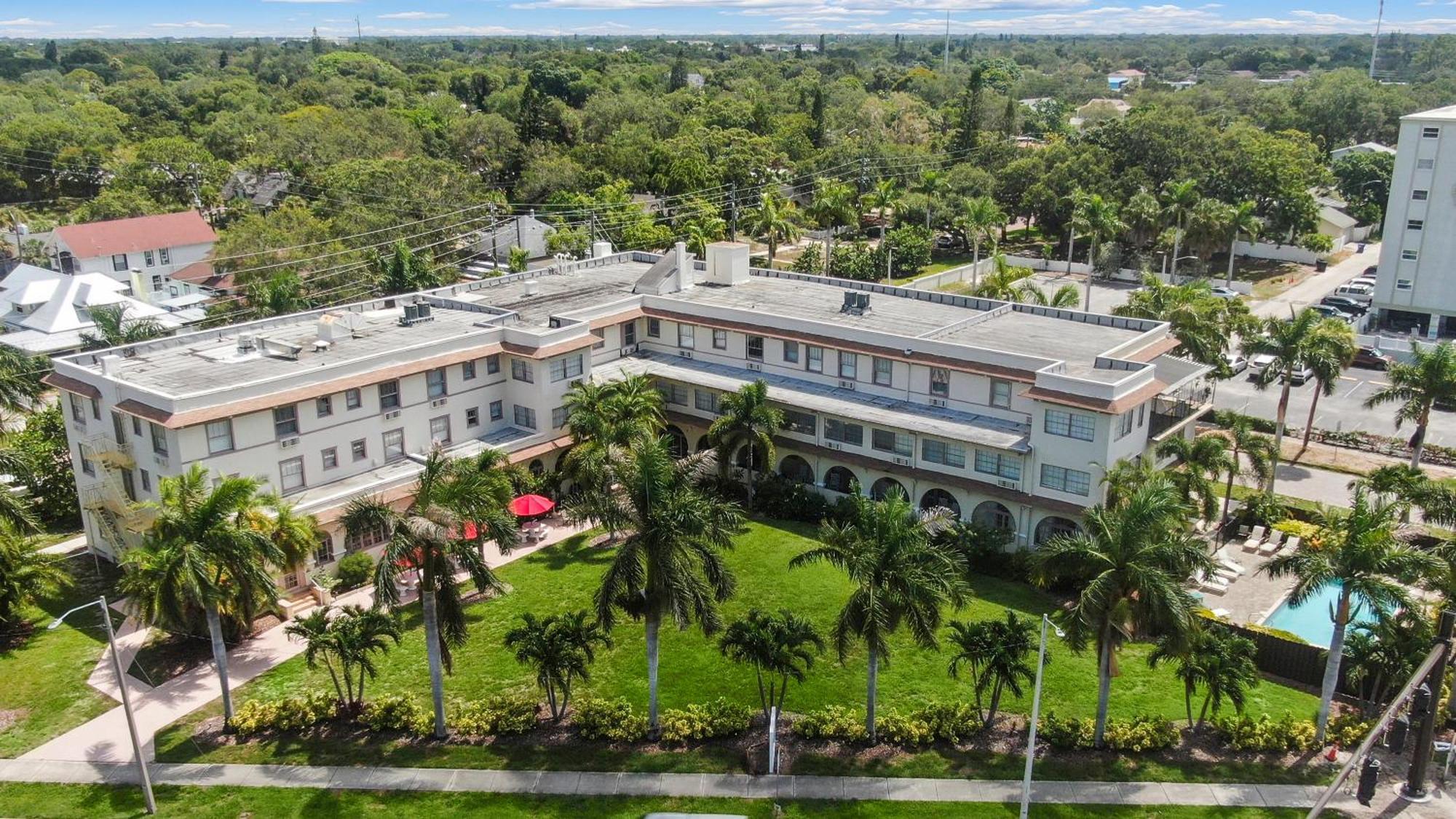 Crystal Bay Historic Hotel Αγία Πετρούπολη Εξωτερικό φωτογραφία