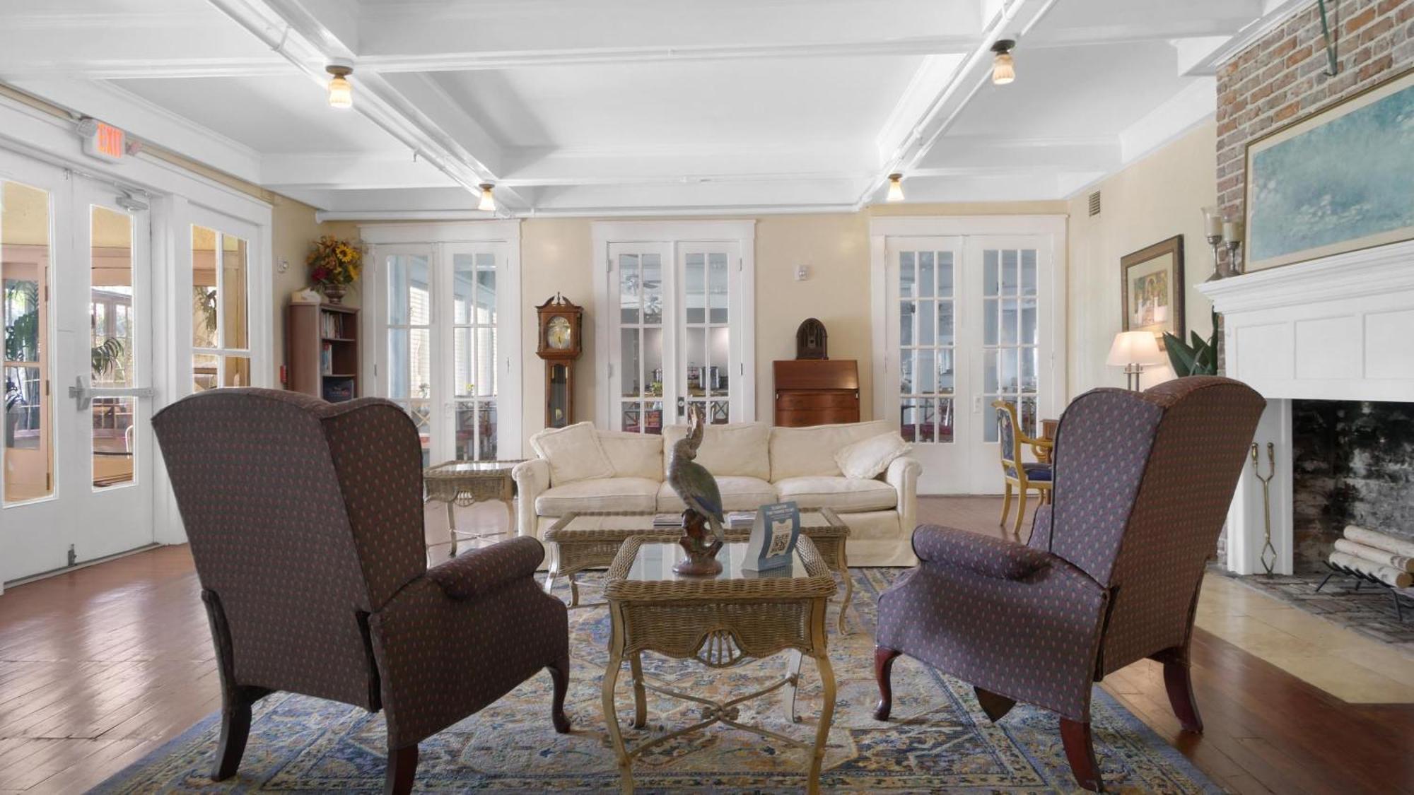 Crystal Bay Historic Hotel Αγία Πετρούπολη Εξωτερικό φωτογραφία