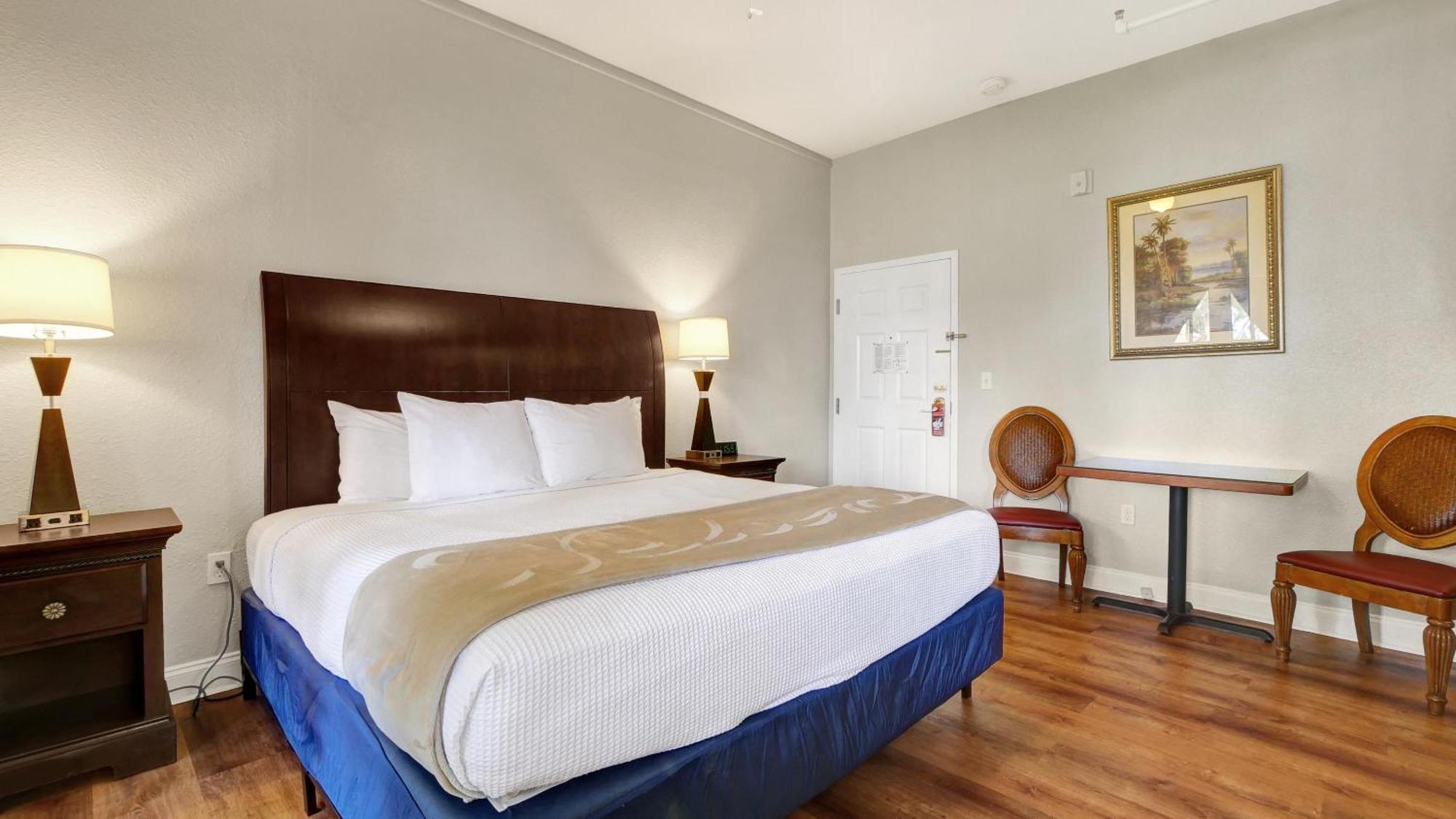 Crystal Bay Historic Hotel Αγία Πετρούπολη Εξωτερικό φωτογραφία